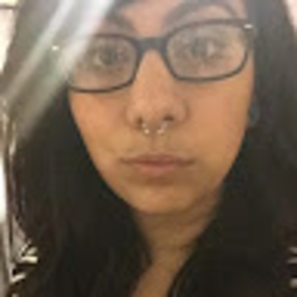 Meet your Posher, Steph